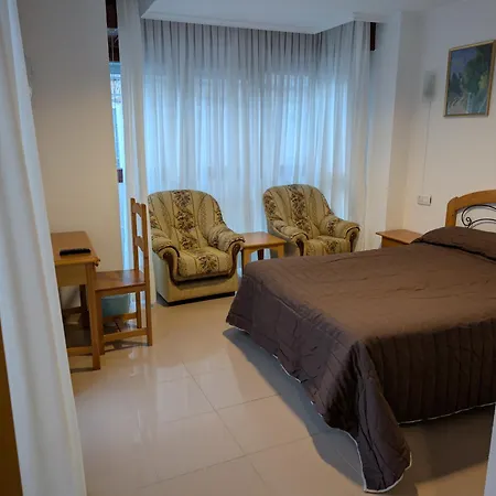 Guest house Bahia De 3*